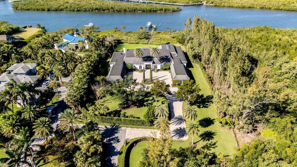 100 Harbor Way Jupiter Island, FL 33455