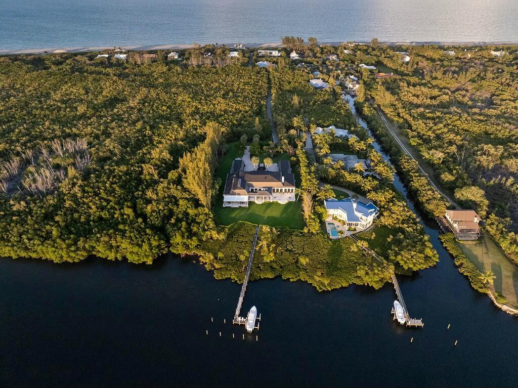 100 Harbor Way Jupiter Island, FL 33455