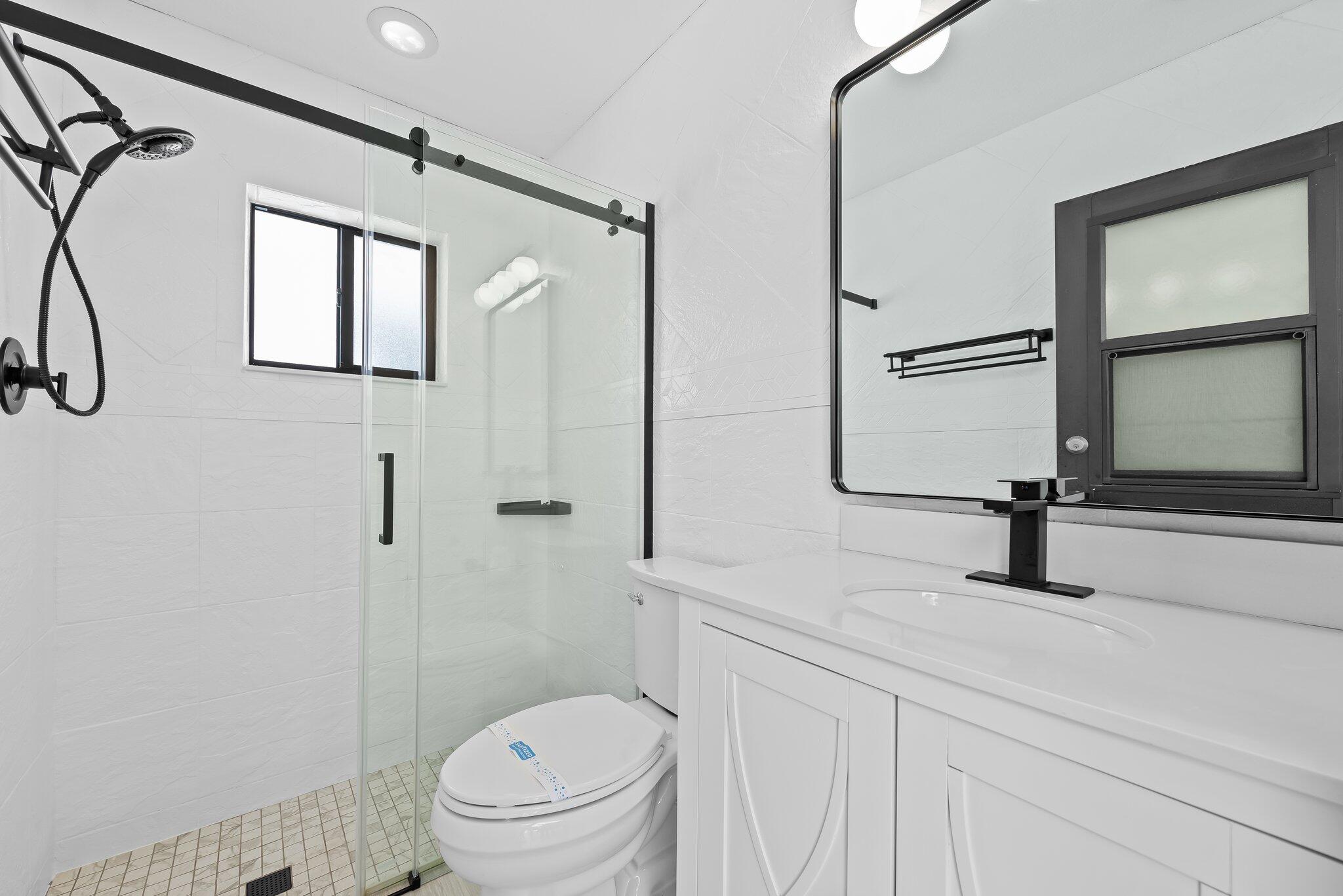 581 SE 5th Ave Pompano Beach, FL 33060