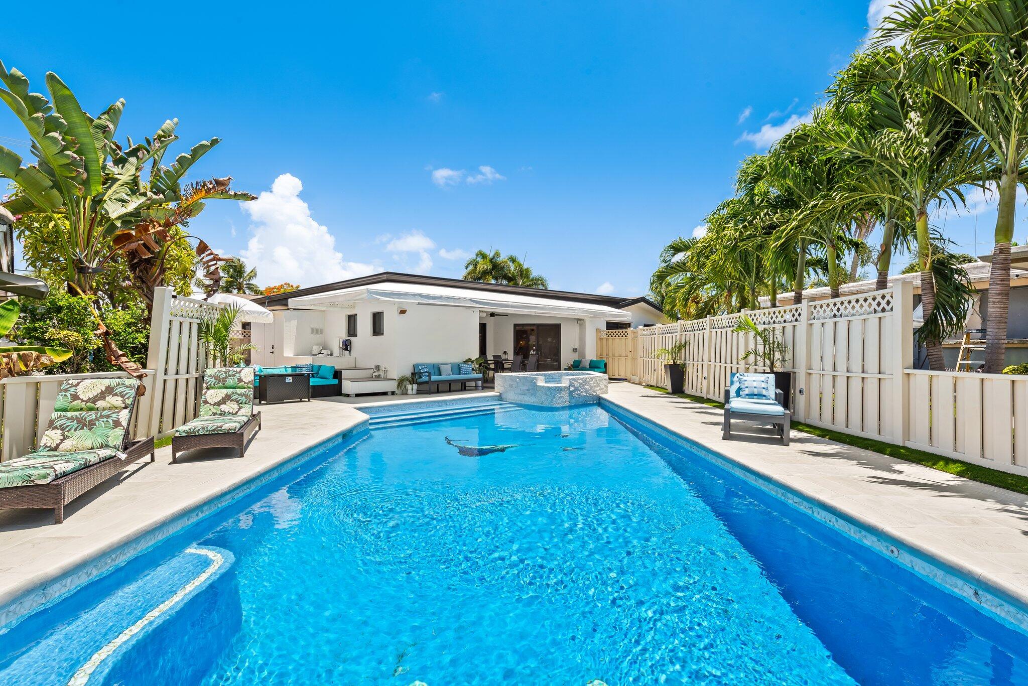 581 SE 5th Ave Pompano Beach, FL 33060