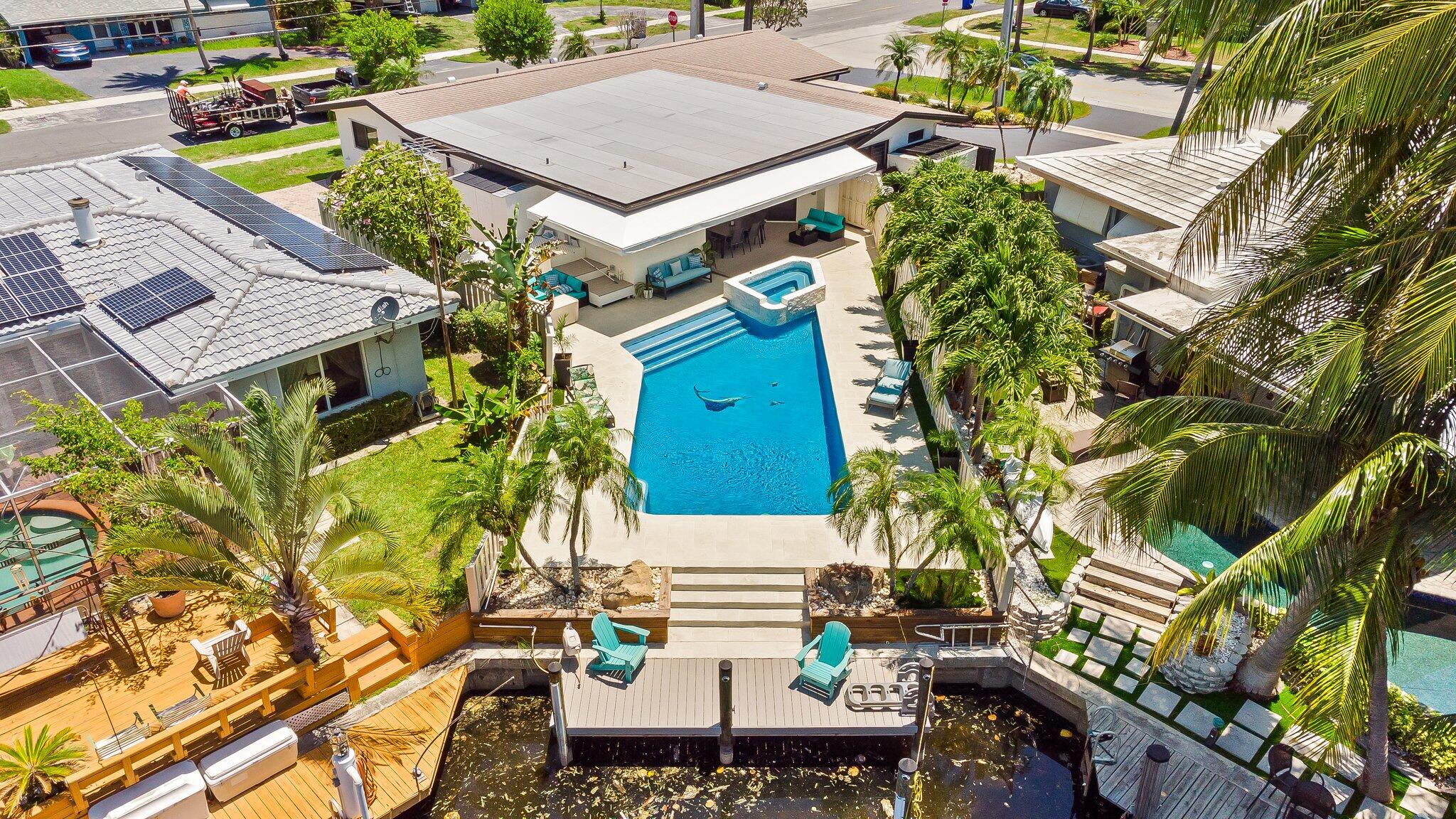 581 SE 5th Ave Pompano Beach, FL 33060