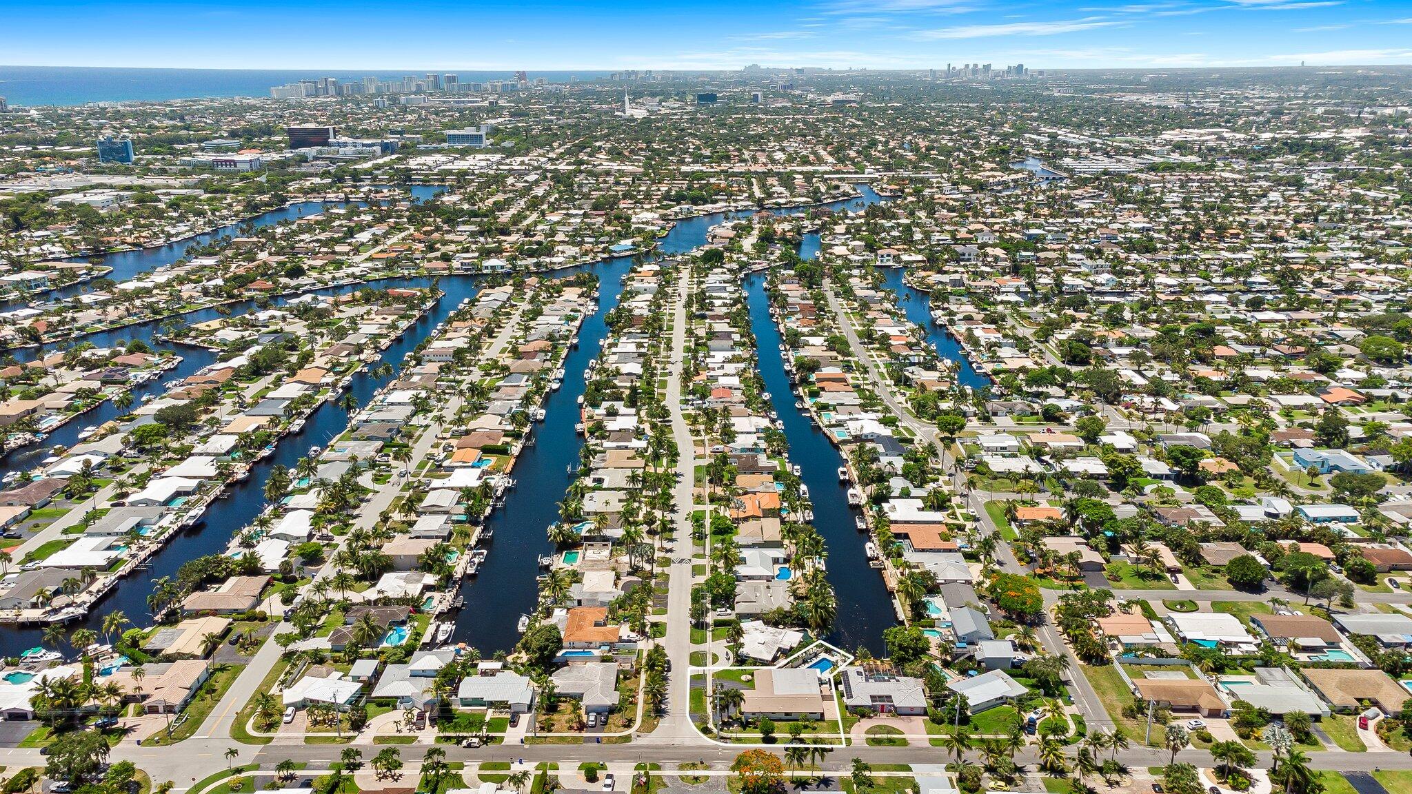 581 SE 5th Ave Pompano Beach, FL 33060