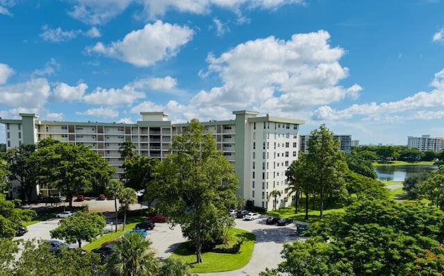 3051 N Course Dr #807
