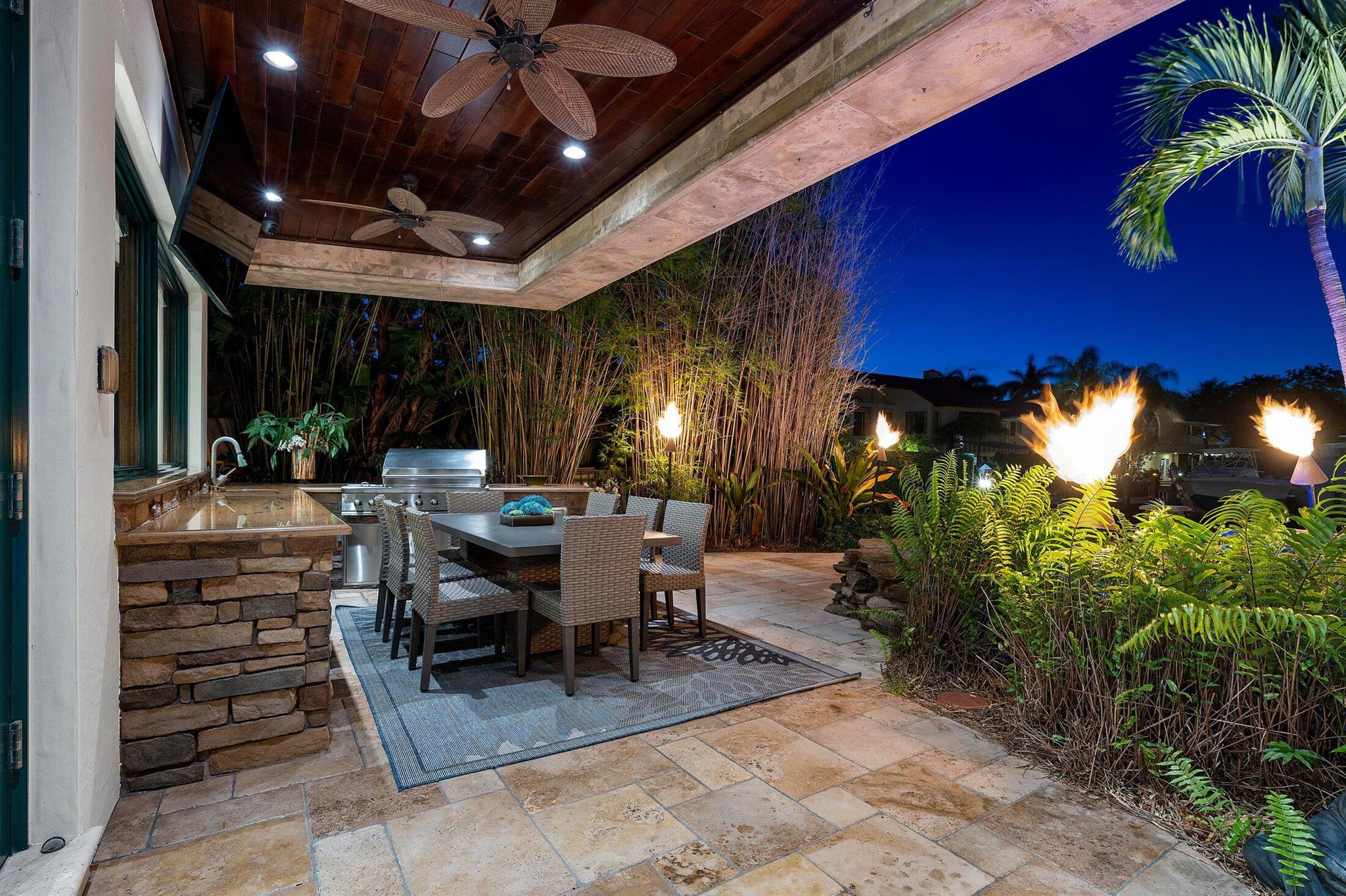 2325 NE 27th St Lighthouse Point, FL 33064