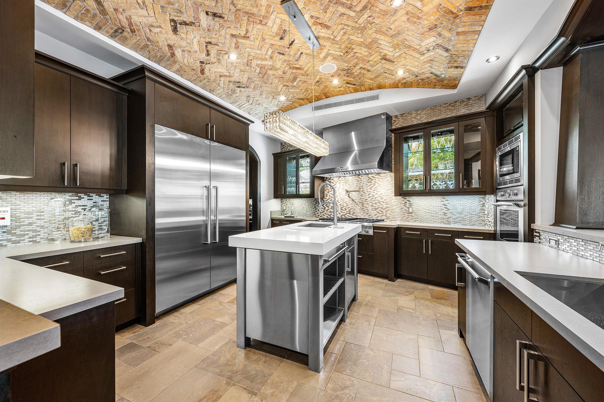 2325 NE 27th St Lighthouse Point, FL 33064