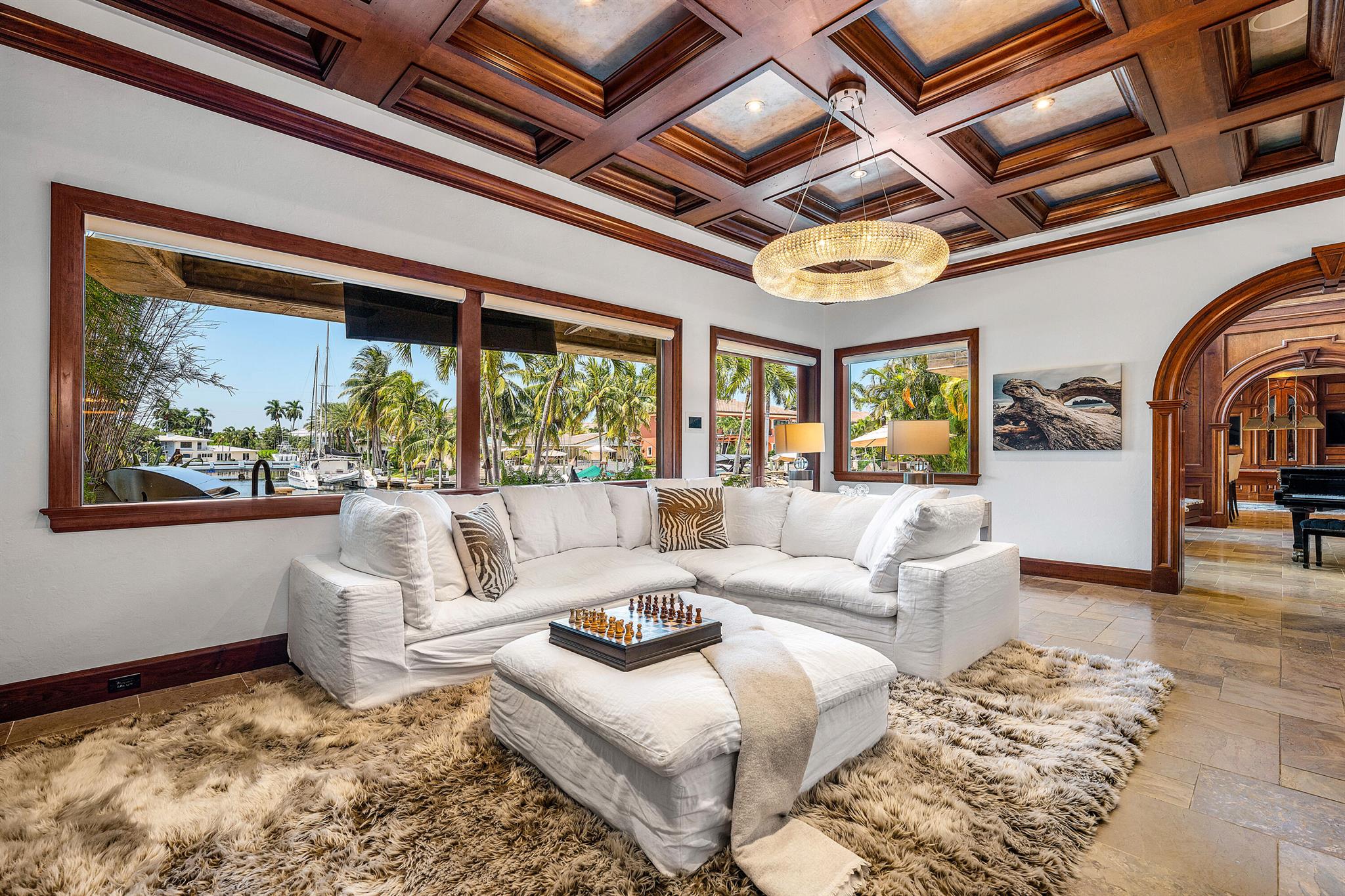 2325 NE 27th St Lighthouse Point, FL 33064