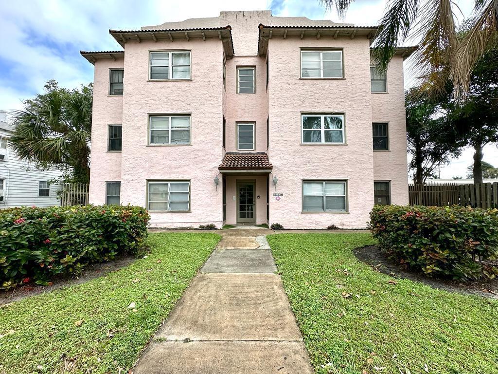 2010 Broward Ave #7