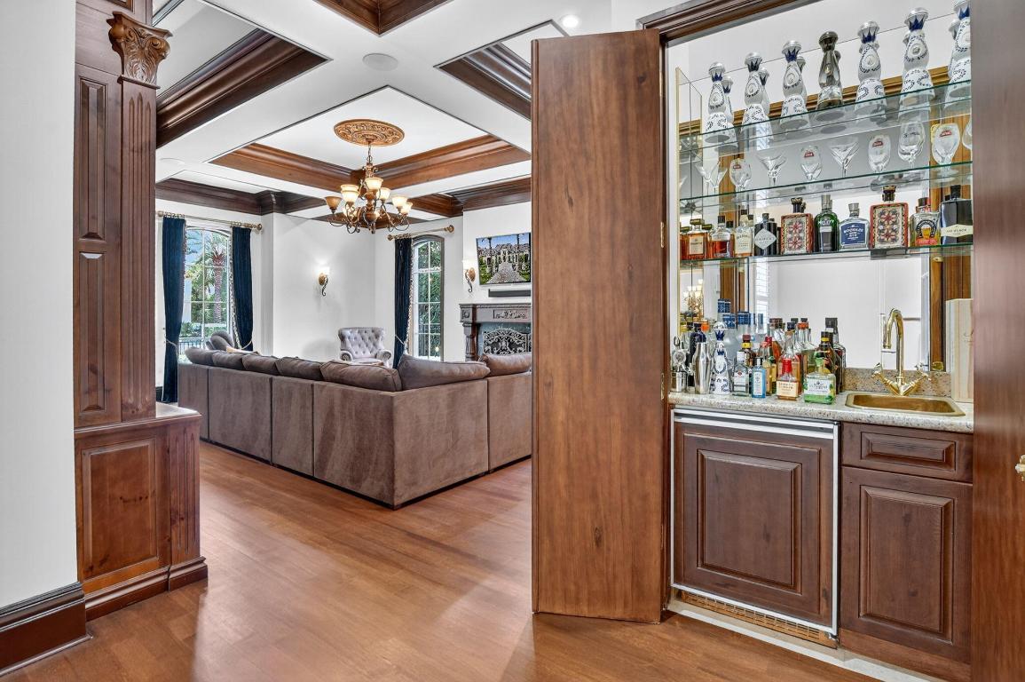 377 E Coconut Palm Boca Raton, FL 33432