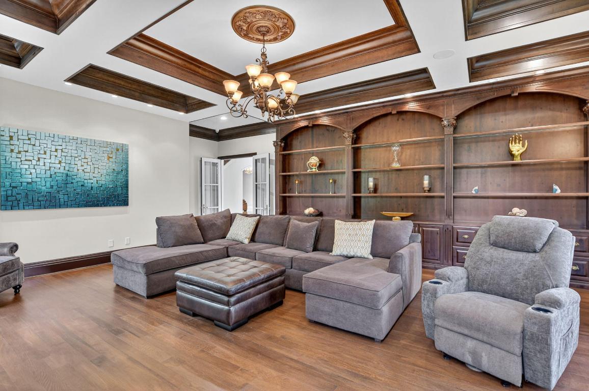 377 E Coconut Palm Boca Raton, FL 33432