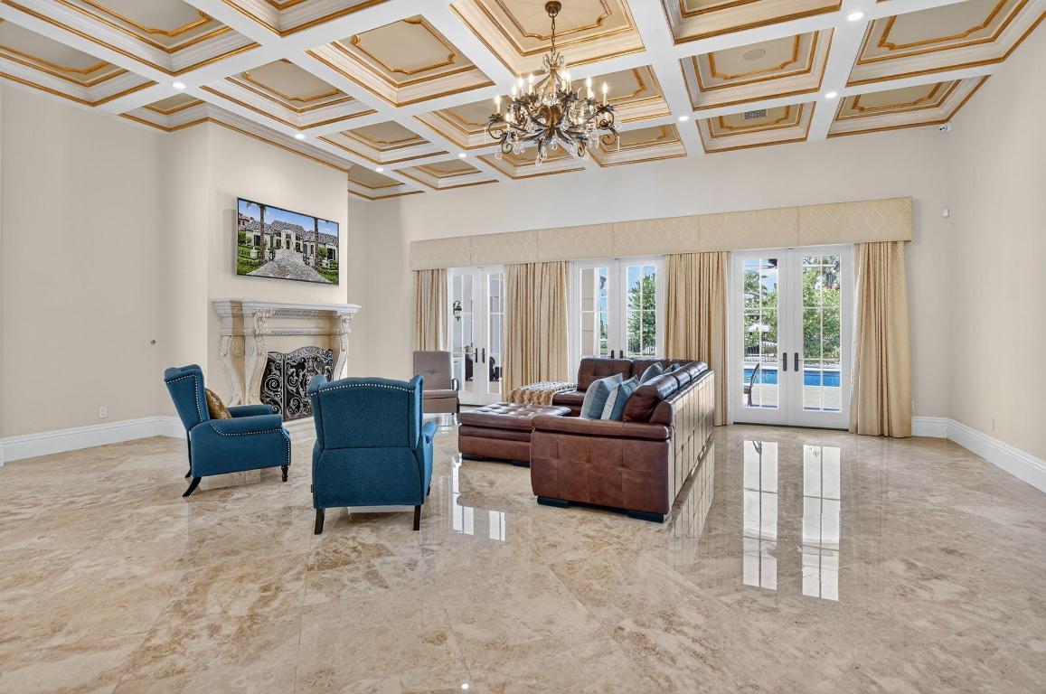 377 E Coconut Palm Boca Raton, FL 33432