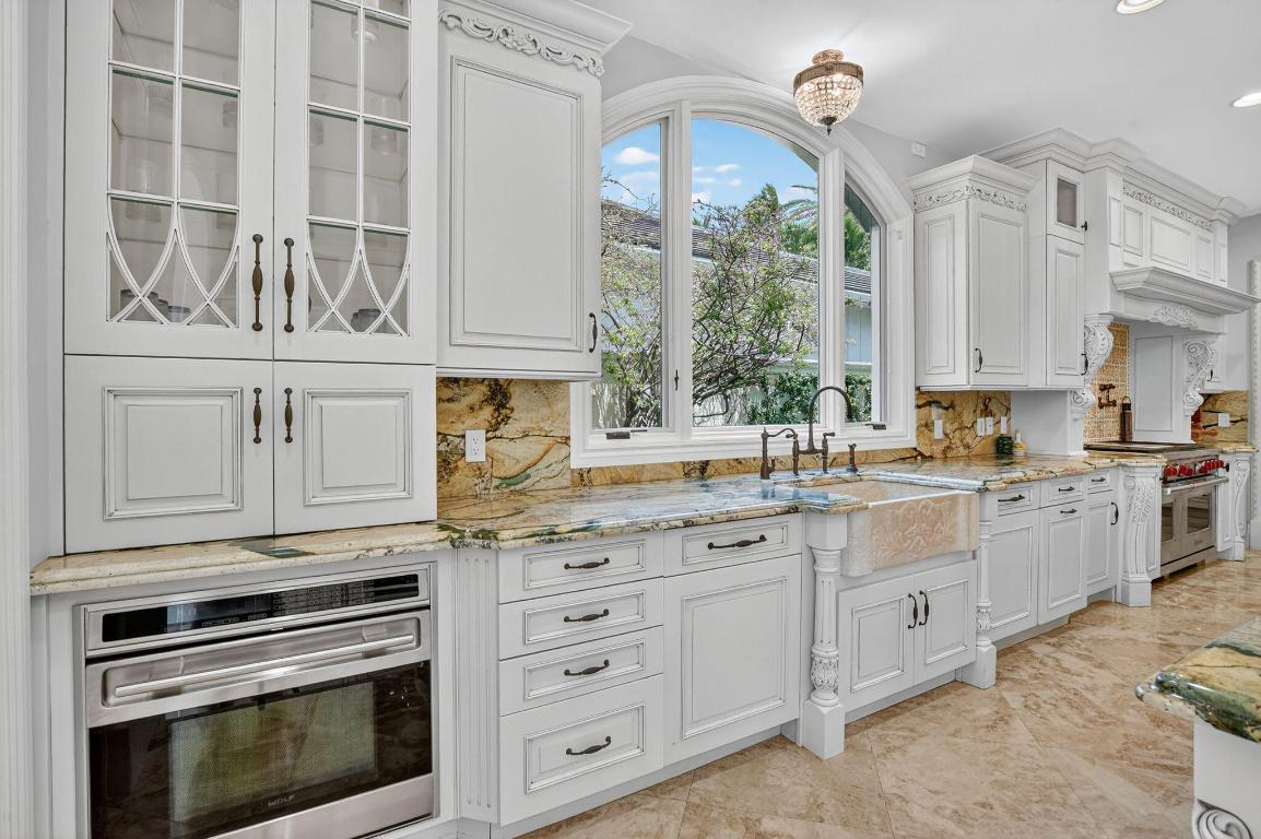 377 E Coconut Palm Boca Raton, FL 33432