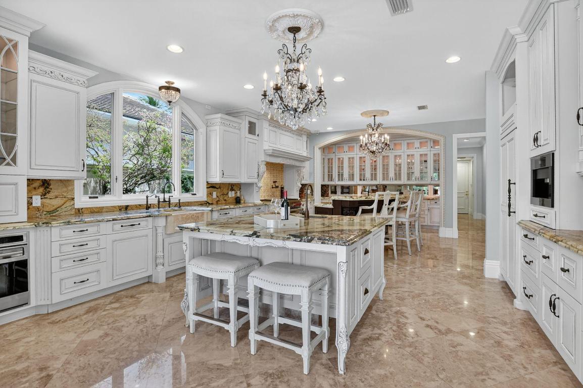 377 E Coconut Palm Boca Raton, FL 33432