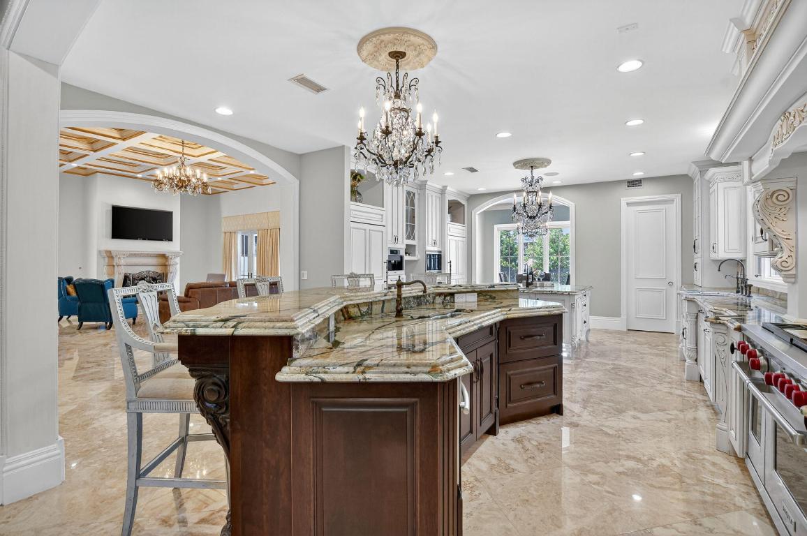 377 E Coconut Palm Boca Raton, FL 33432