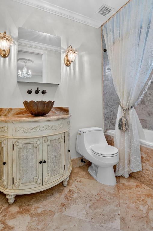 377 E Coconut Palm Boca Raton, FL 33432