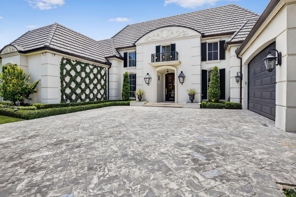 377 E Coconut Palm Boca Raton, FL 33432