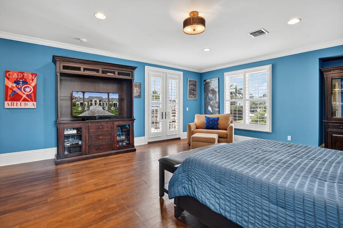 377 E Coconut Palm Boca Raton, FL 33432