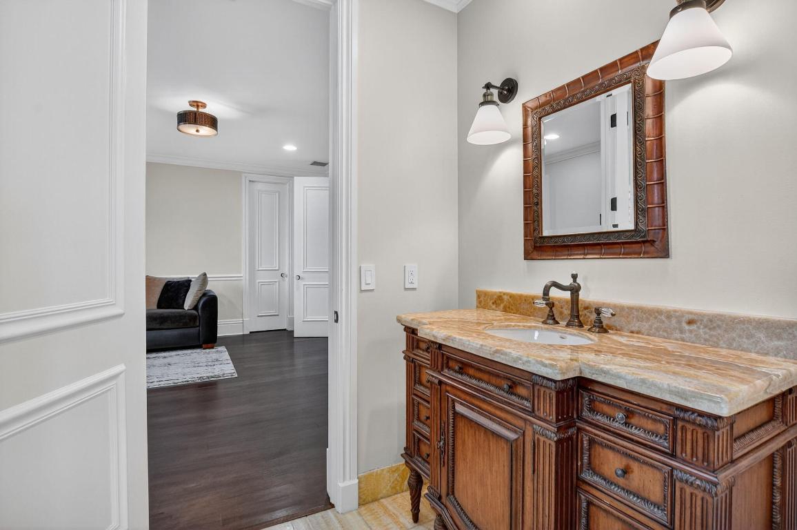 377 E Coconut Palm Boca Raton, FL 33432