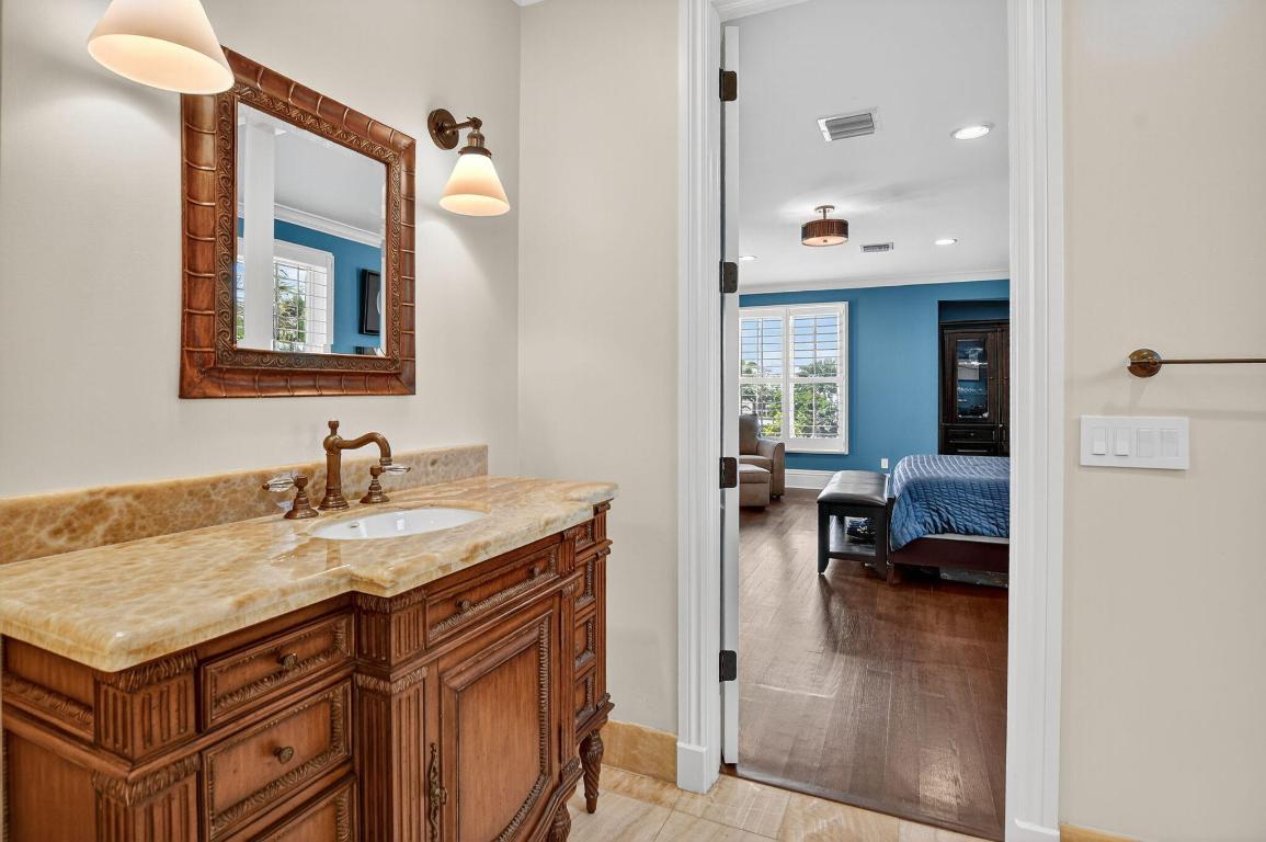 377 E Coconut Palm Boca Raton, FL 33432