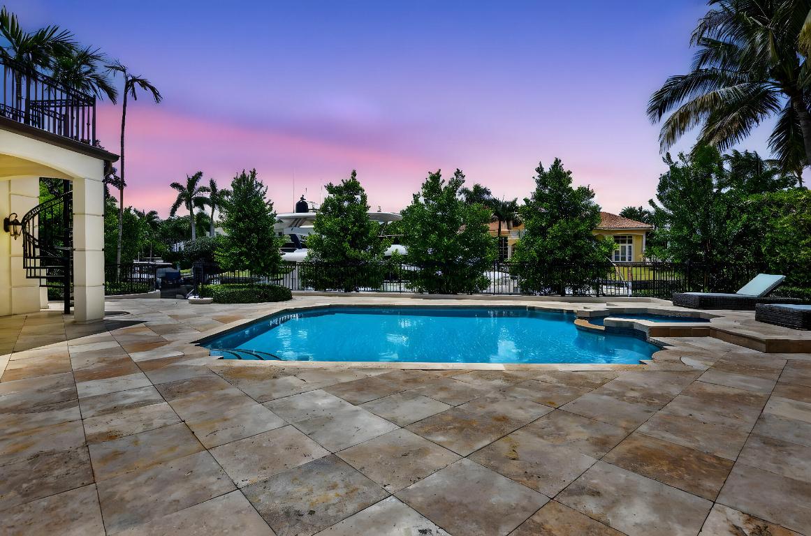 377 E Coconut Palm Boca Raton, FL 33432