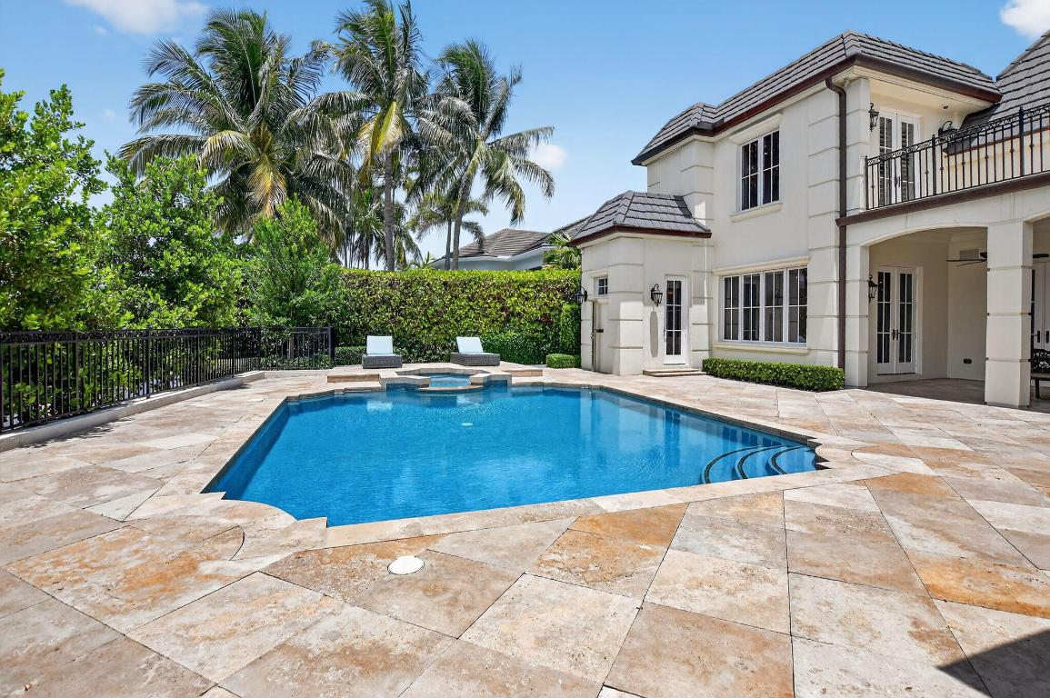 377 E Coconut Palm Boca Raton, FL 33432