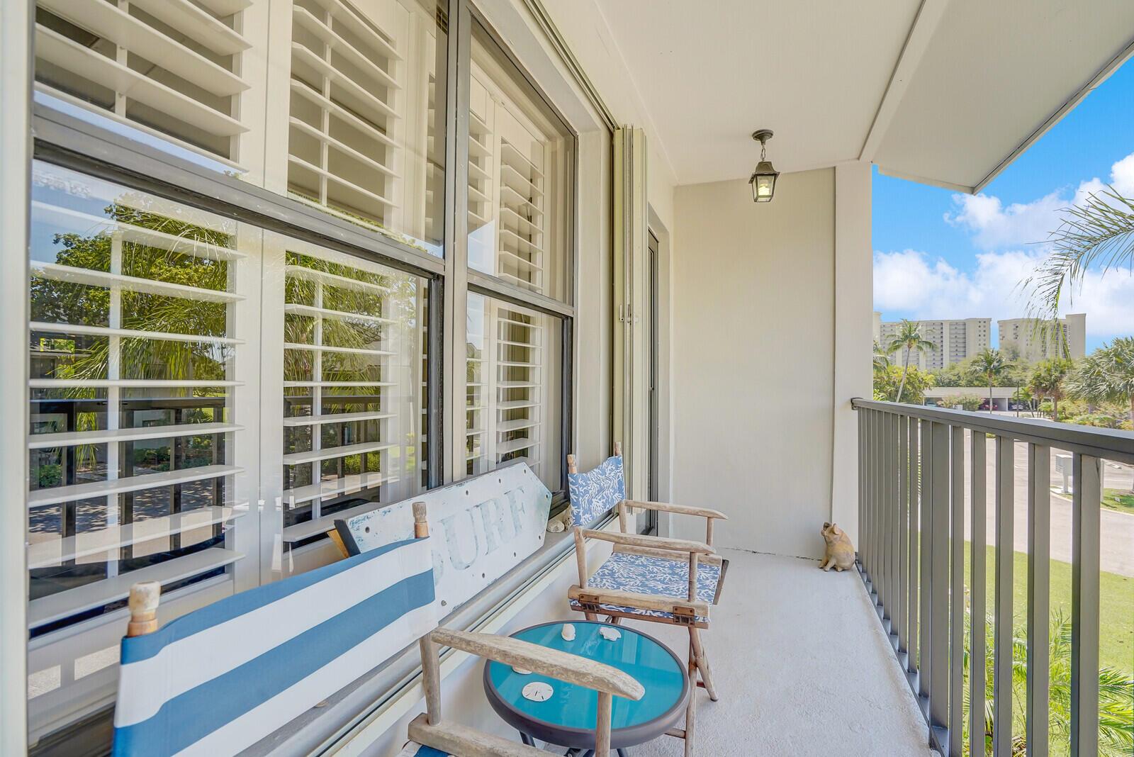 102 Clubhouse Cir Jupiter, FL 33477