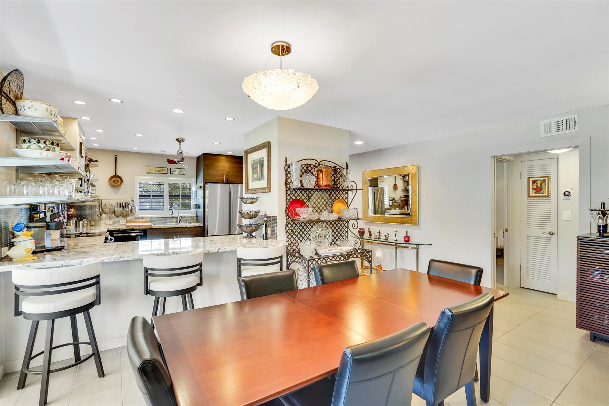 102 Clubhouse Cir Jupiter, FL 33477