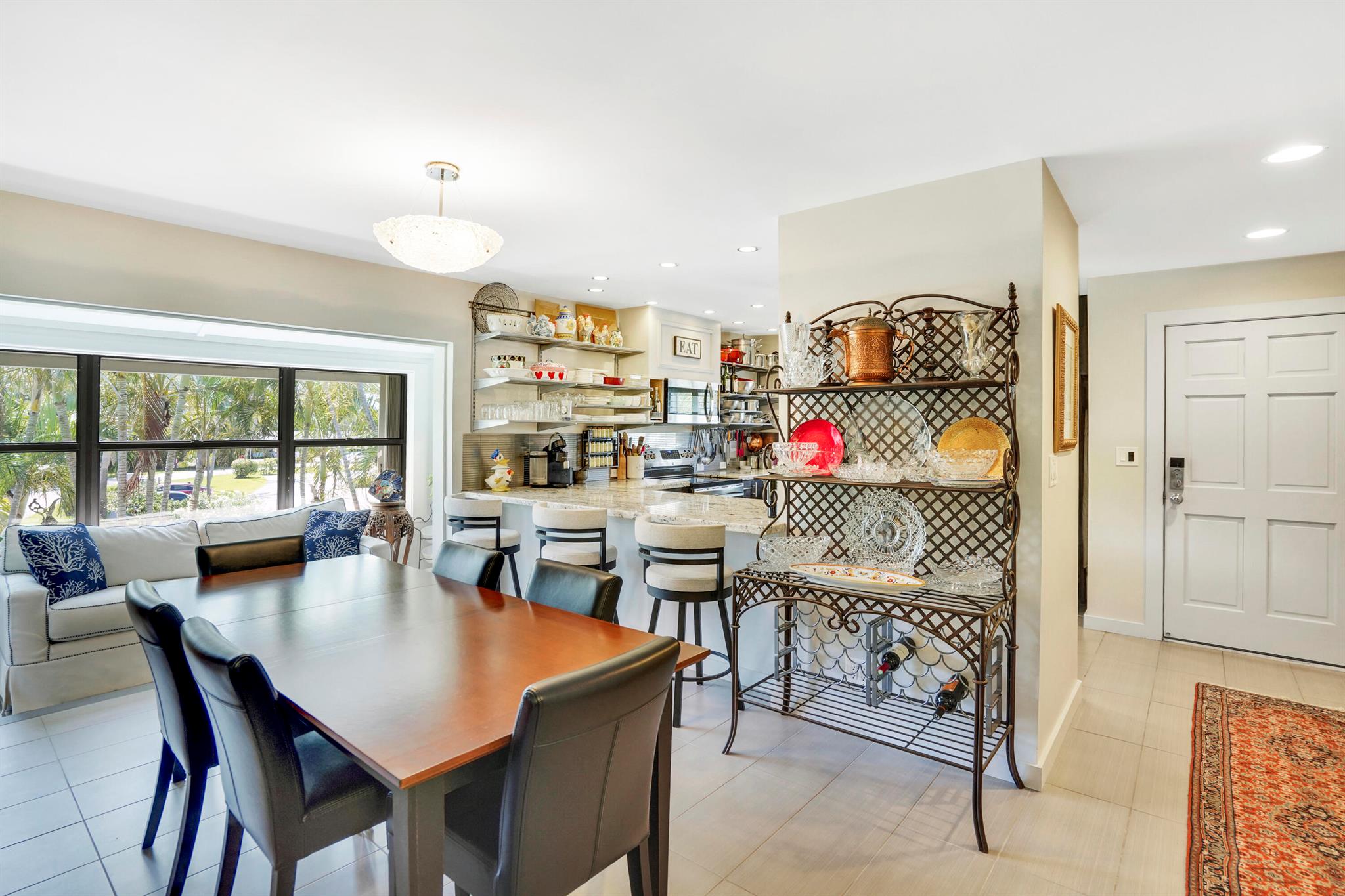 102 Clubhouse Cir Jupiter, FL 33477