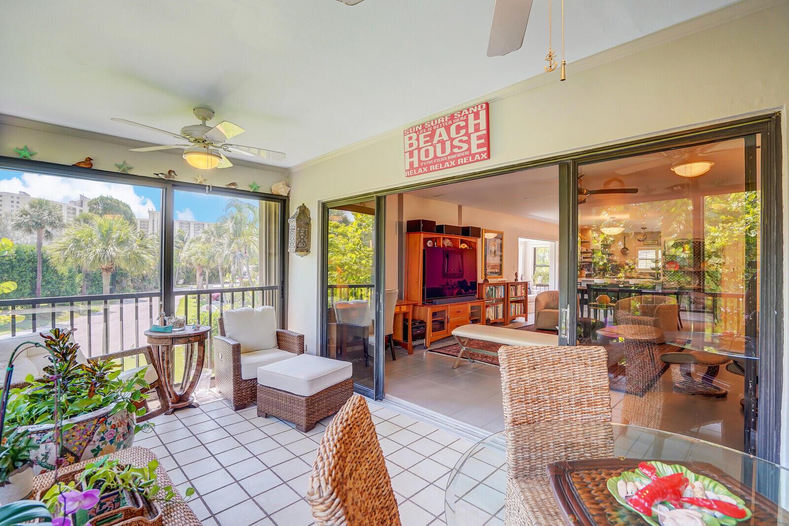 102 Clubhouse Cir Jupiter, FL 33477