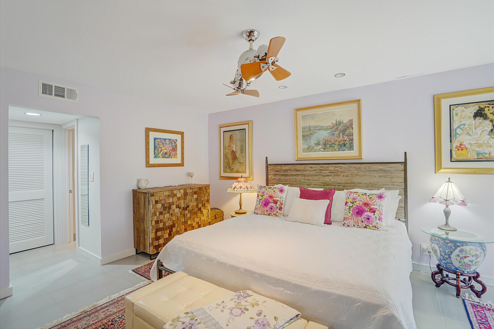 102 Clubhouse Cir Jupiter, FL 33477