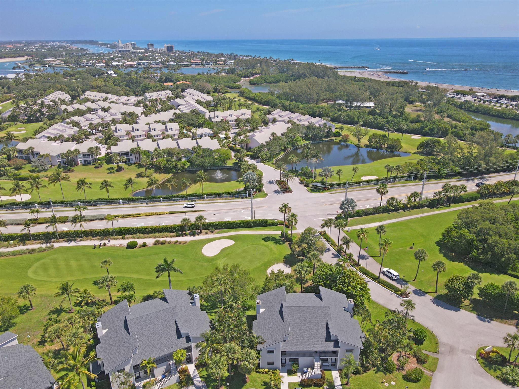 102 Clubhouse Cir Jupiter, FL 33477