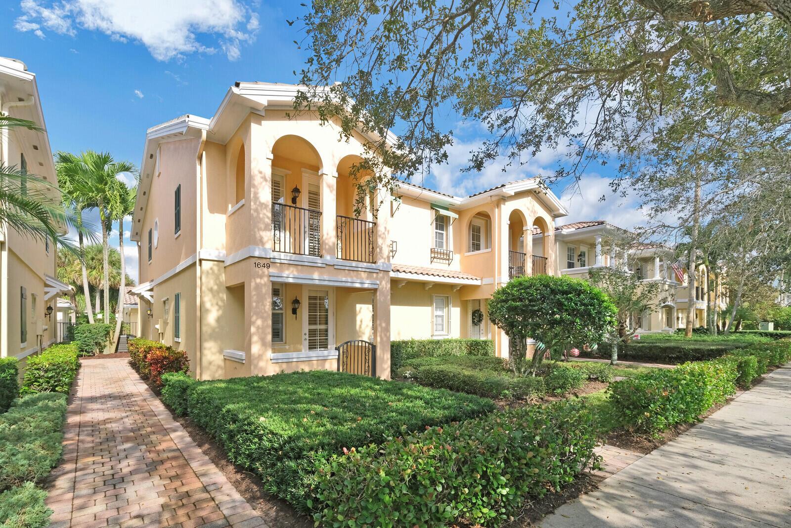 1649 Jeaga Dr