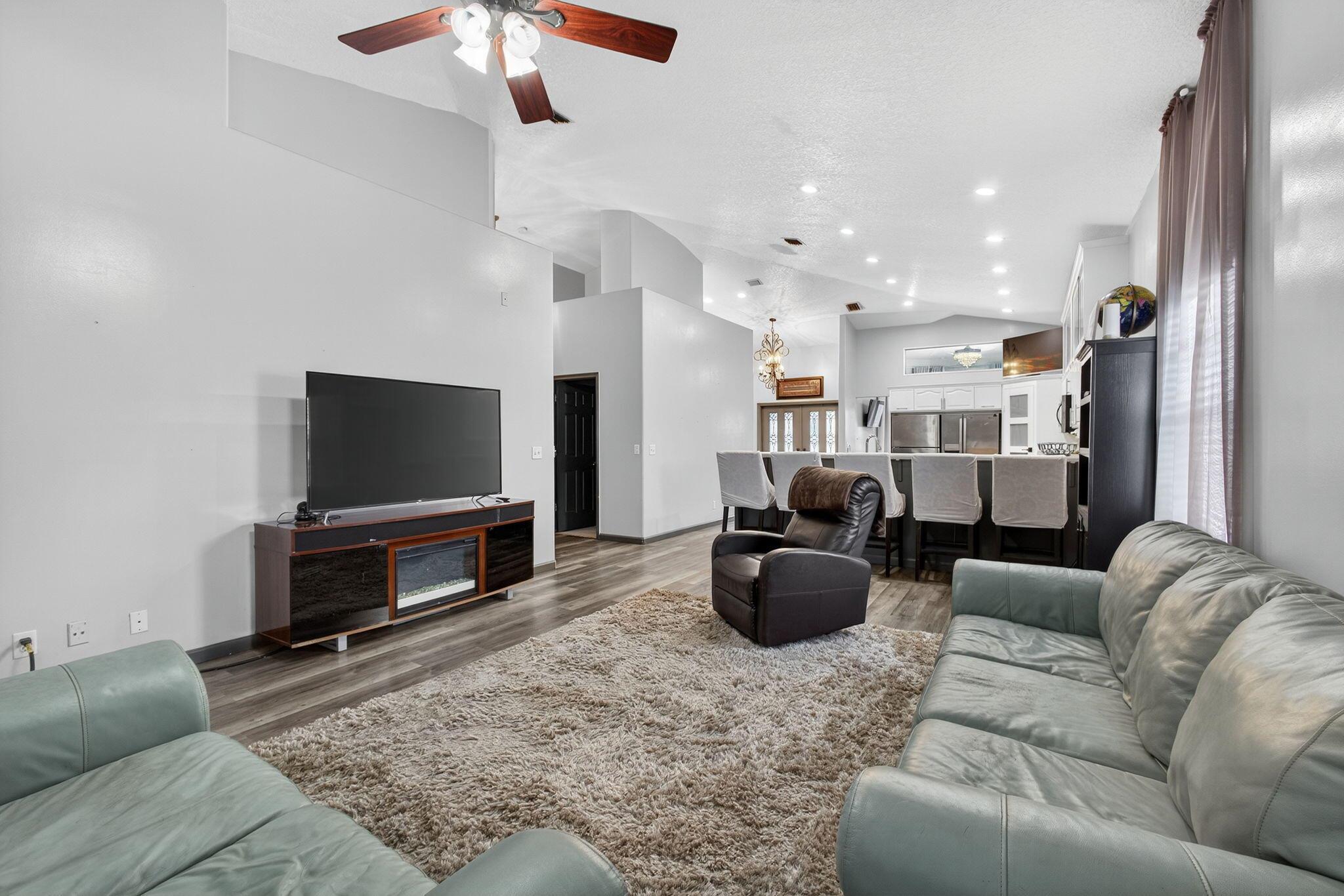 6354 Barbara St Jupiter, FL 33458