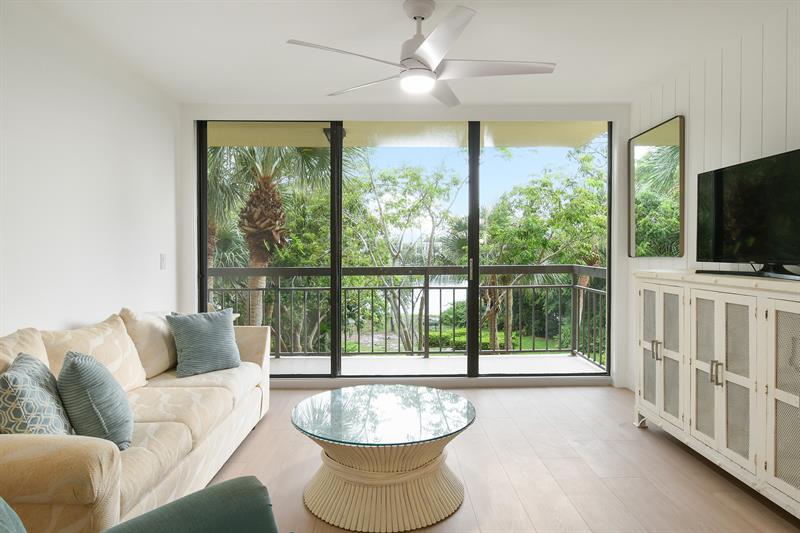 1901 Marina Isle Way #302 Jupiter, FL 33477