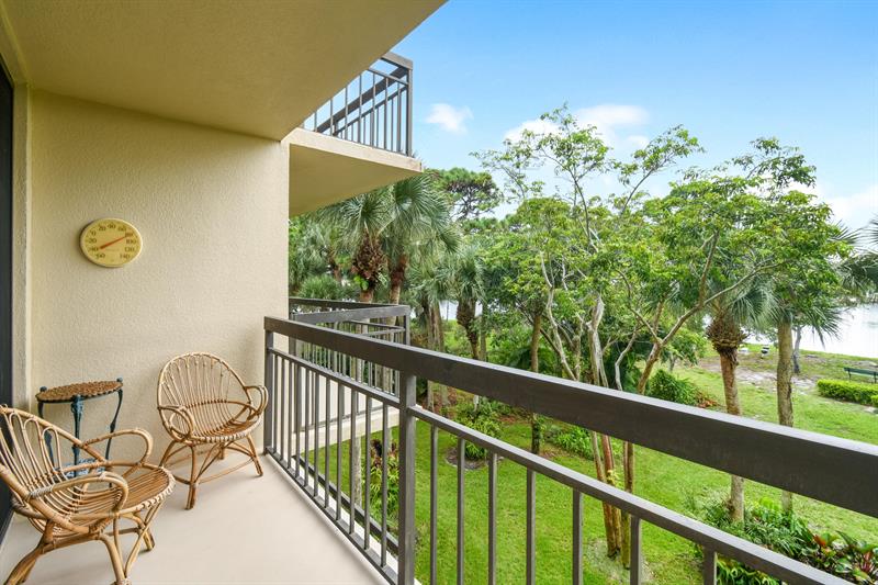 1901 Marina Isle Way #302 Jupiter, FL 33477