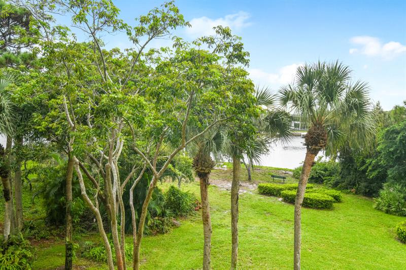 1901 Marina Isle Way #302 Jupiter, FL 33477