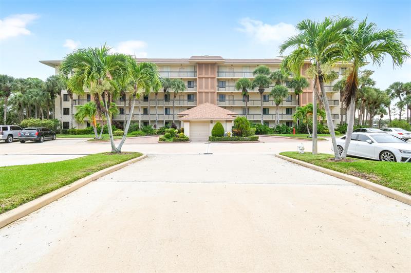 1901 Marina Isle Way #302 Jupiter, FL 33477