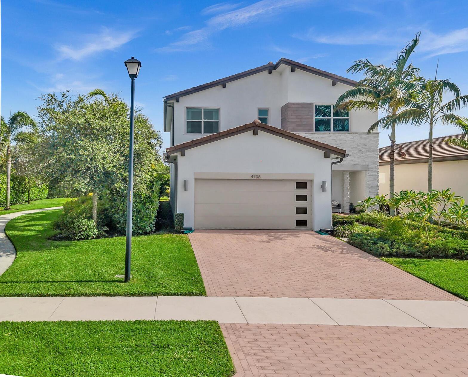 4708 Saddle Rnch Rd