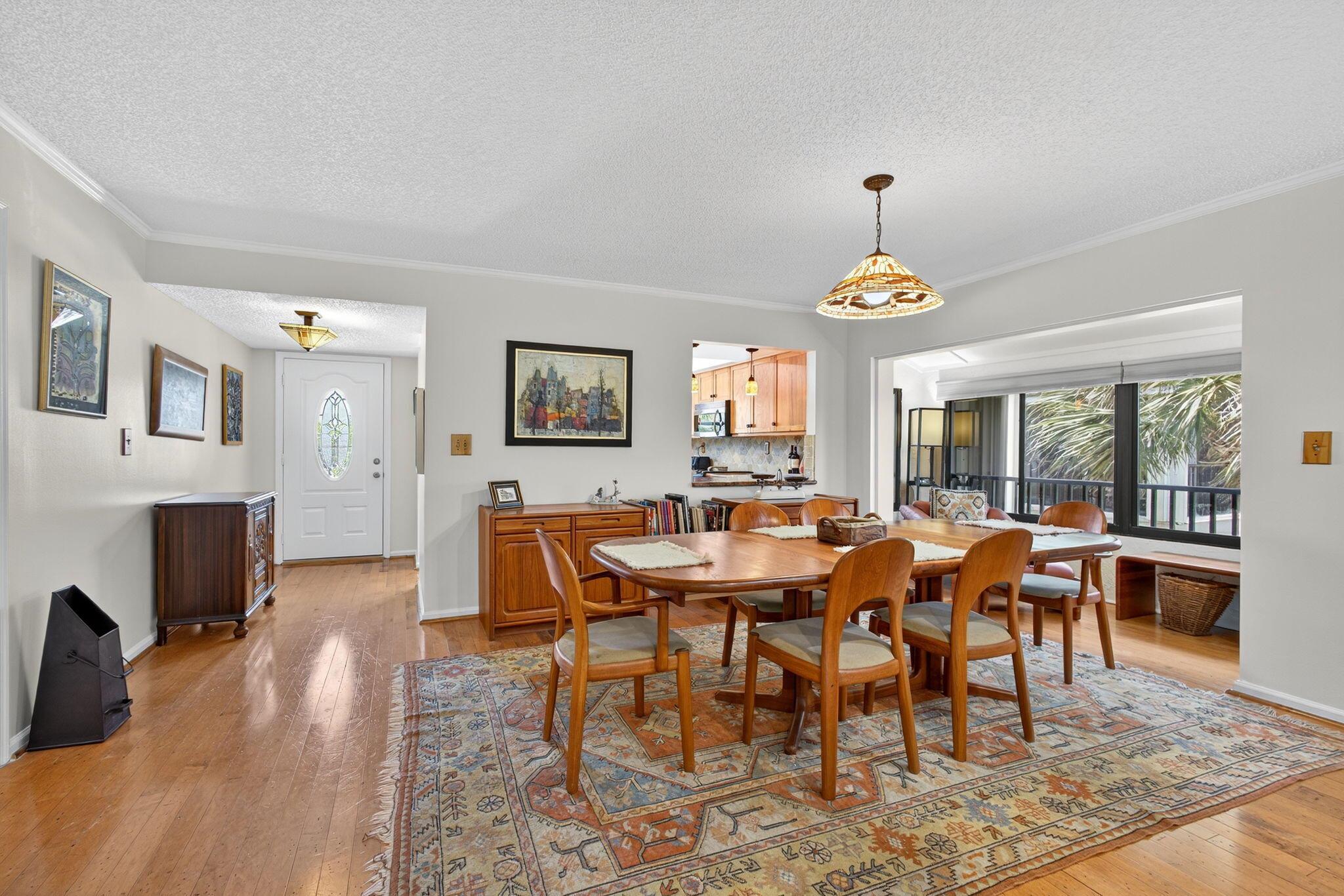 704 Clubhouse Cir Jupiter, FL 33477