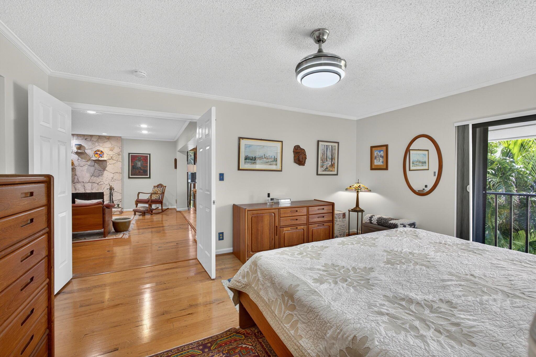 704 Clubhouse Cir Jupiter, FL 33477