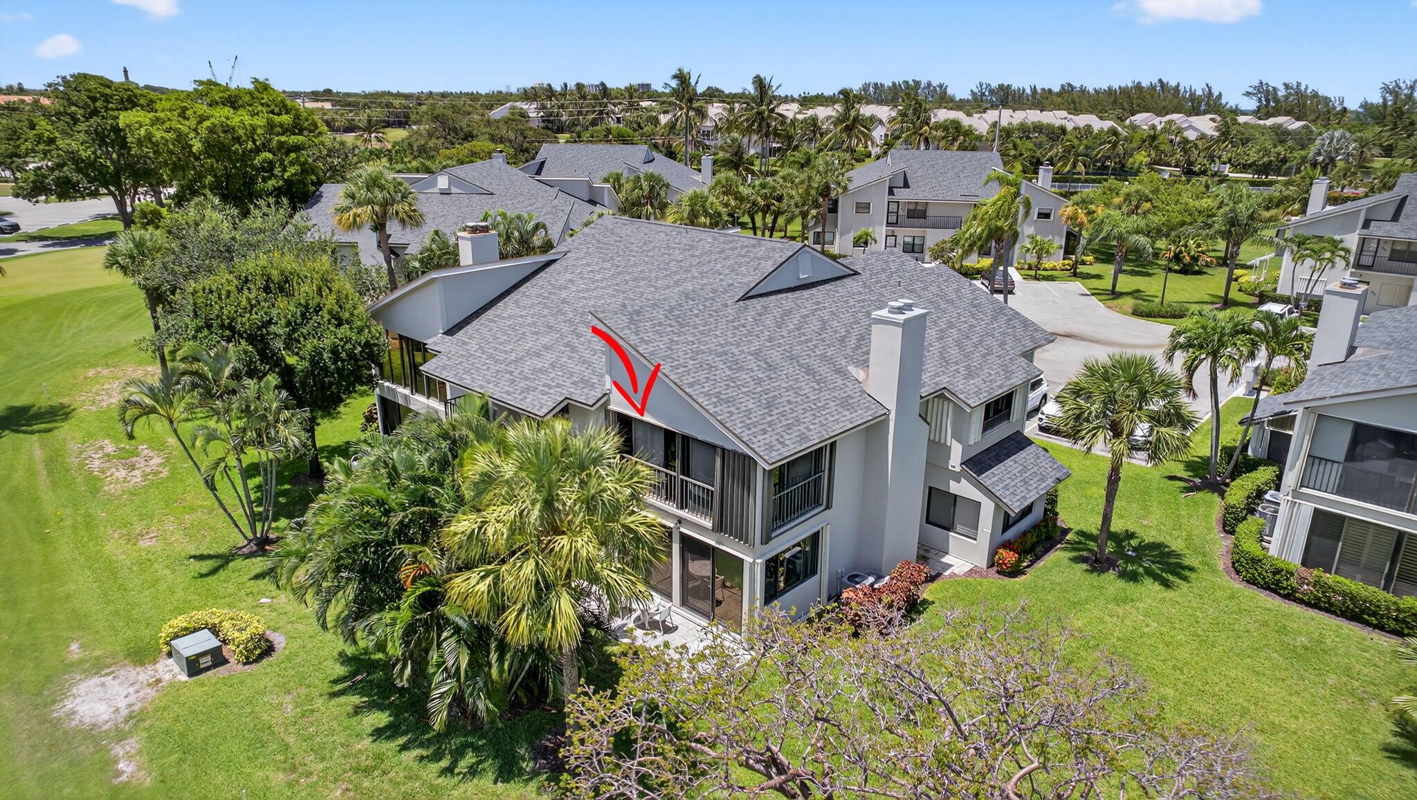 704 Clubhouse Cir Jupiter, FL 33477