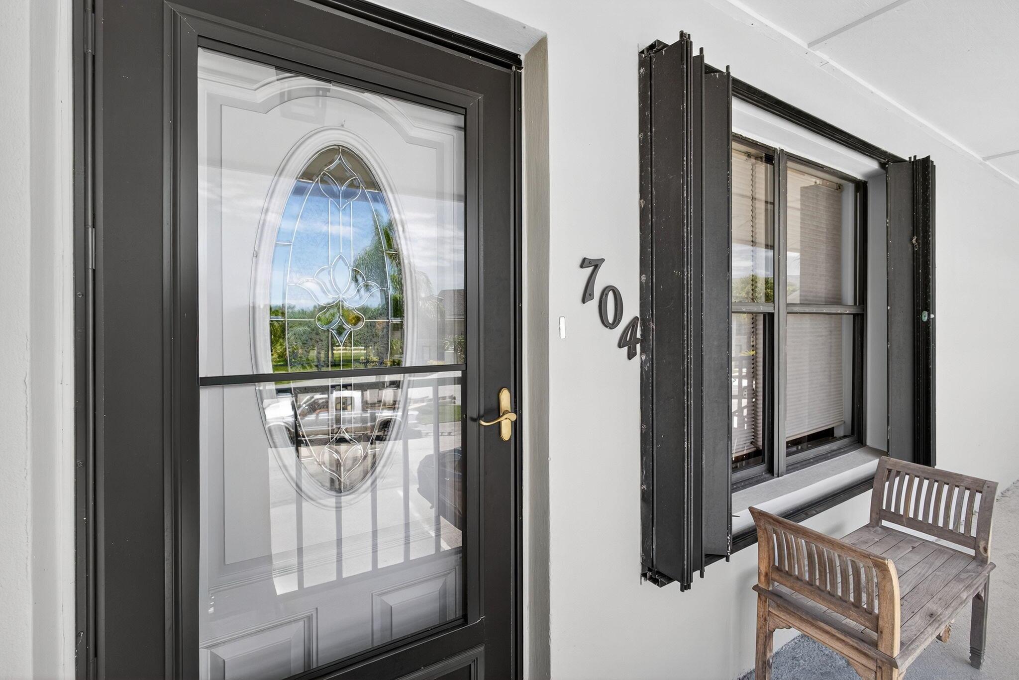 704 Clubhouse Cir Jupiter, FL 33477