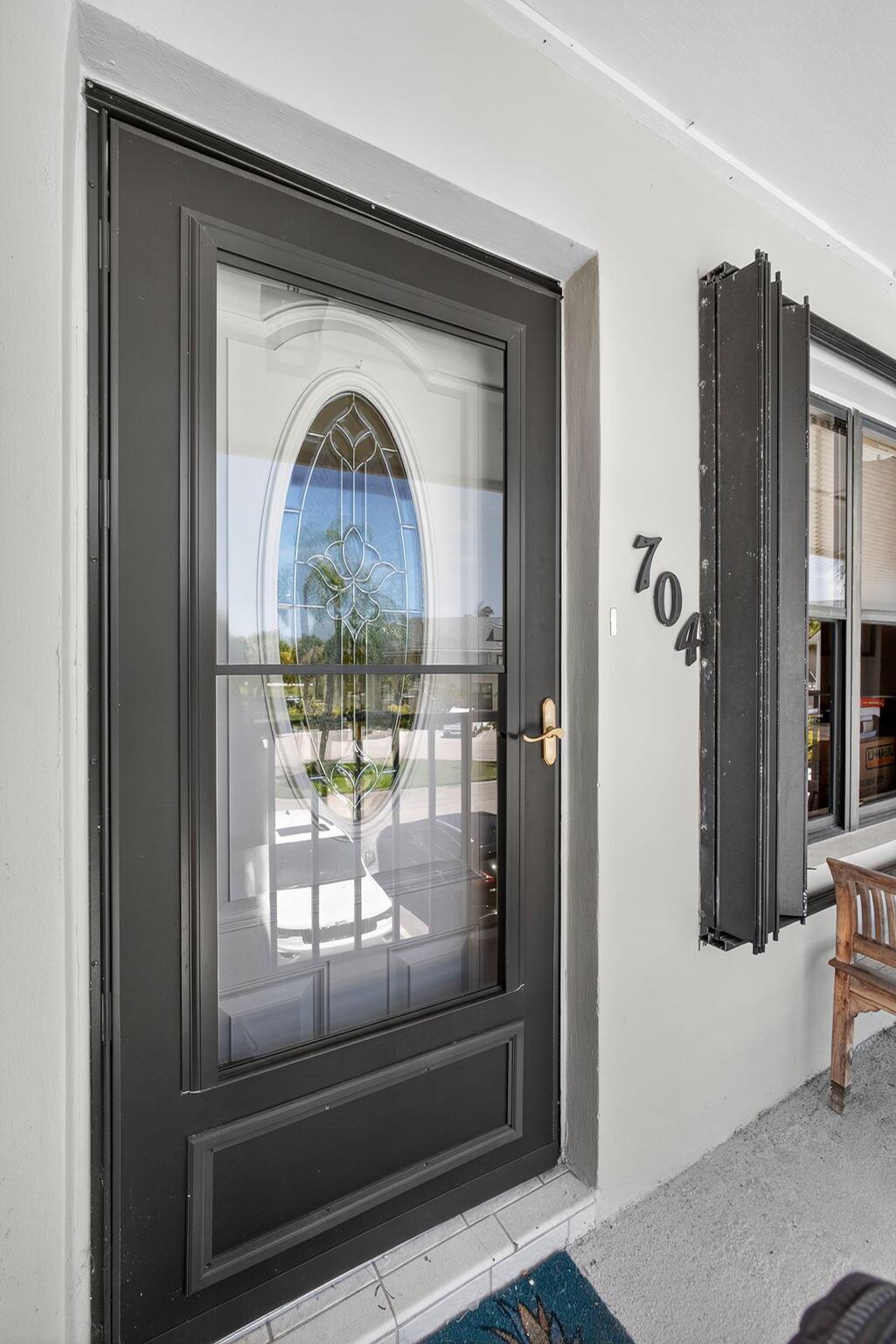 704 Clubhouse Cir Jupiter, FL 33477