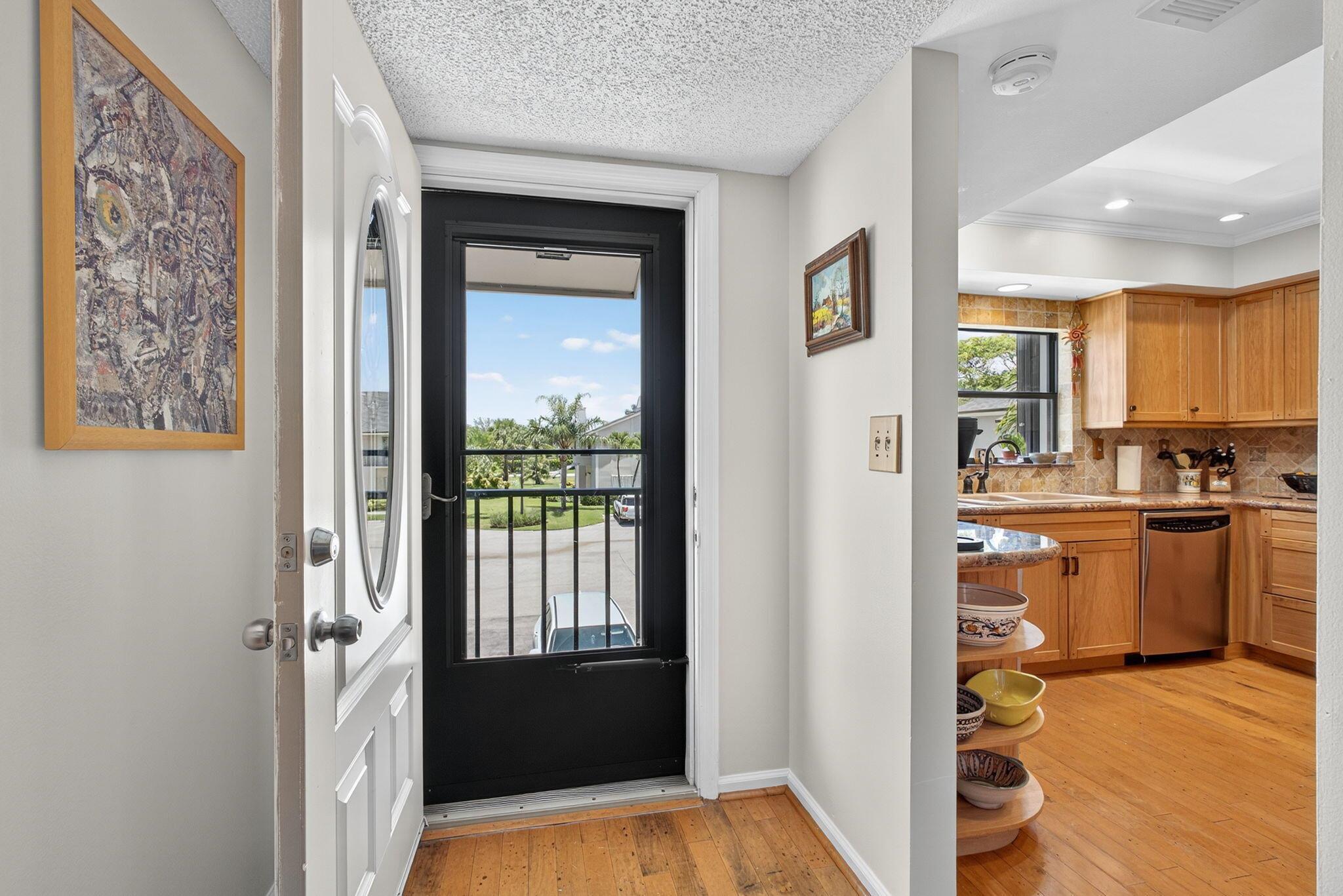 704 Clubhouse Cir Jupiter, FL 33477