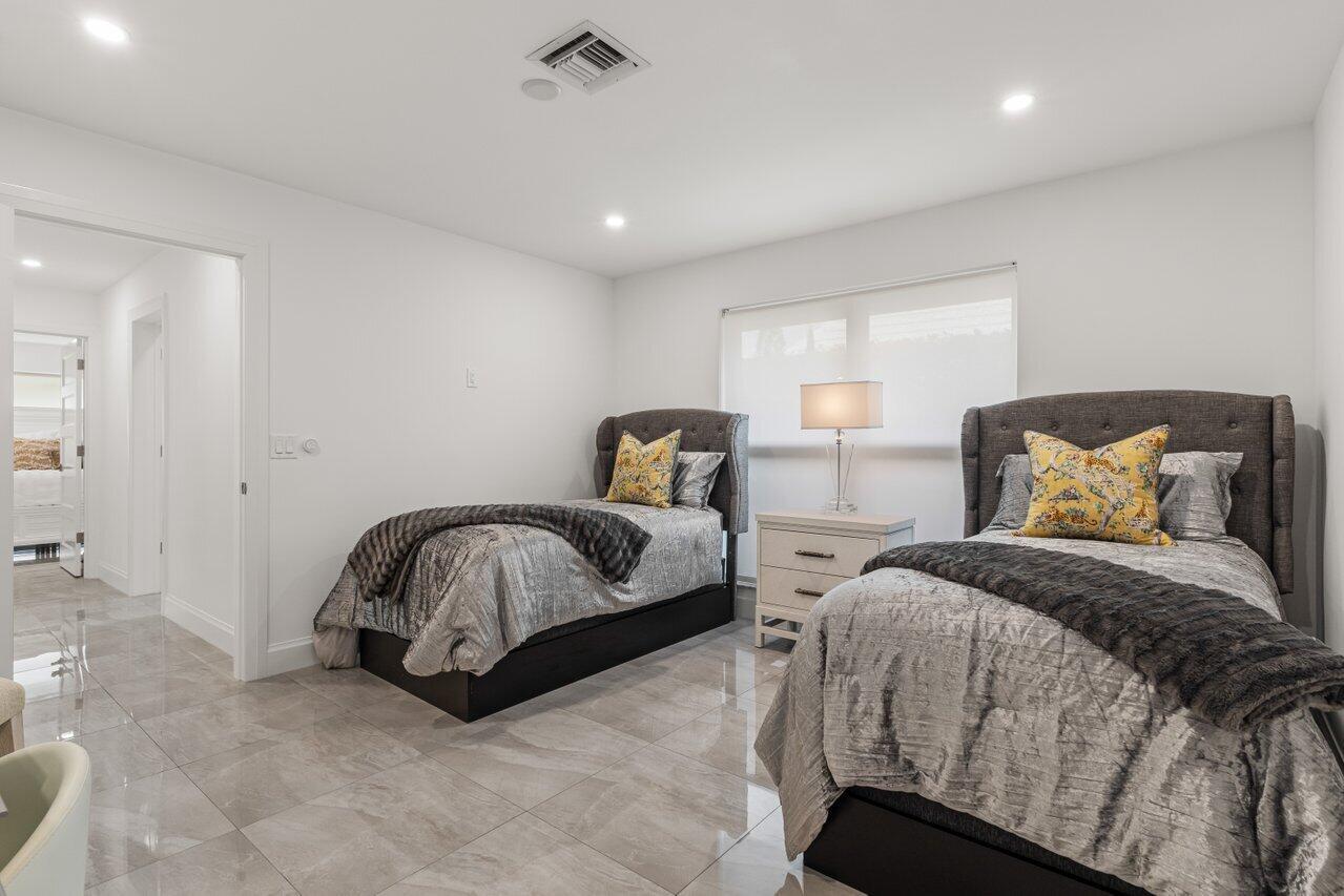 11955 N Lake Dr Boynton Beach, FL 33436