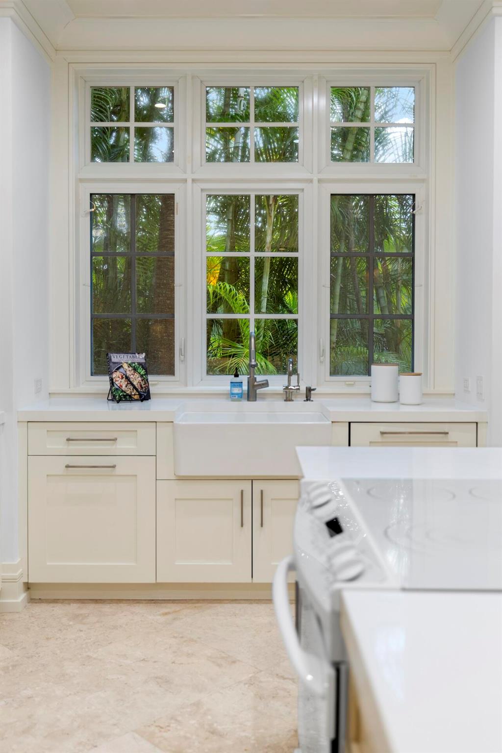 8 Osprey Dr Ocean Ridge, FL 33435