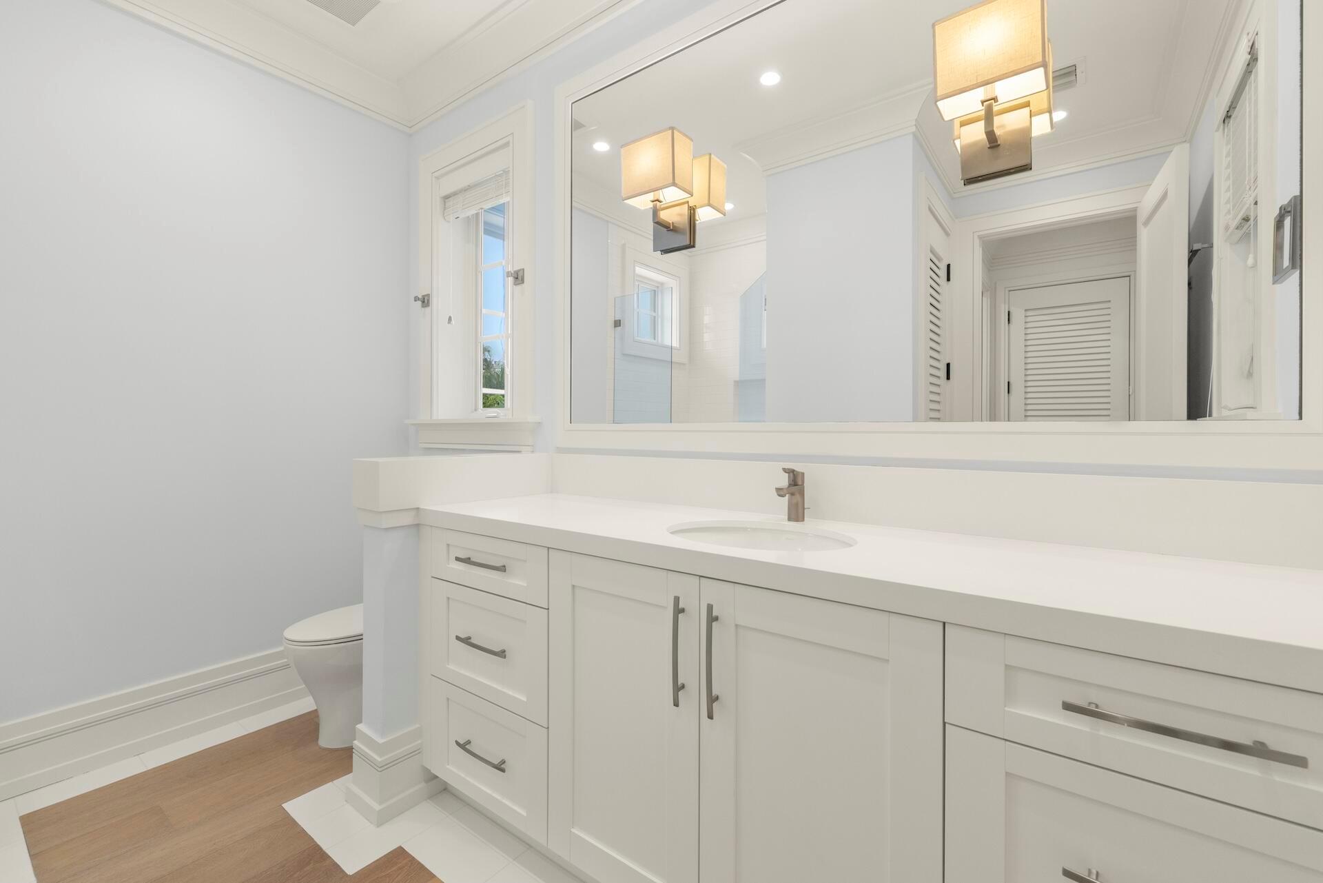 8 Osprey Dr Ocean Ridge, FL 33435