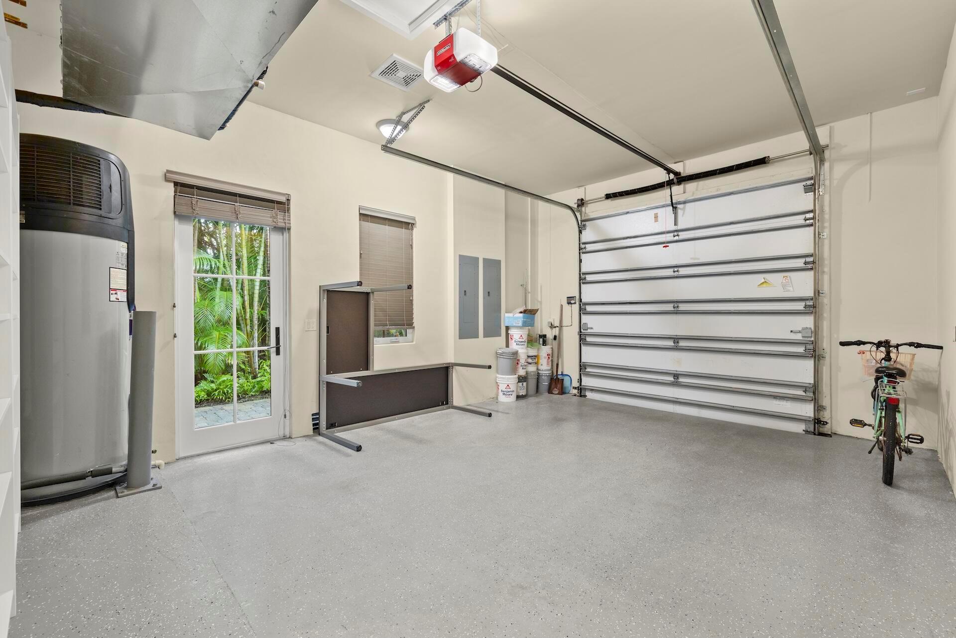 8 Osprey Dr Ocean Ridge, FL 33435