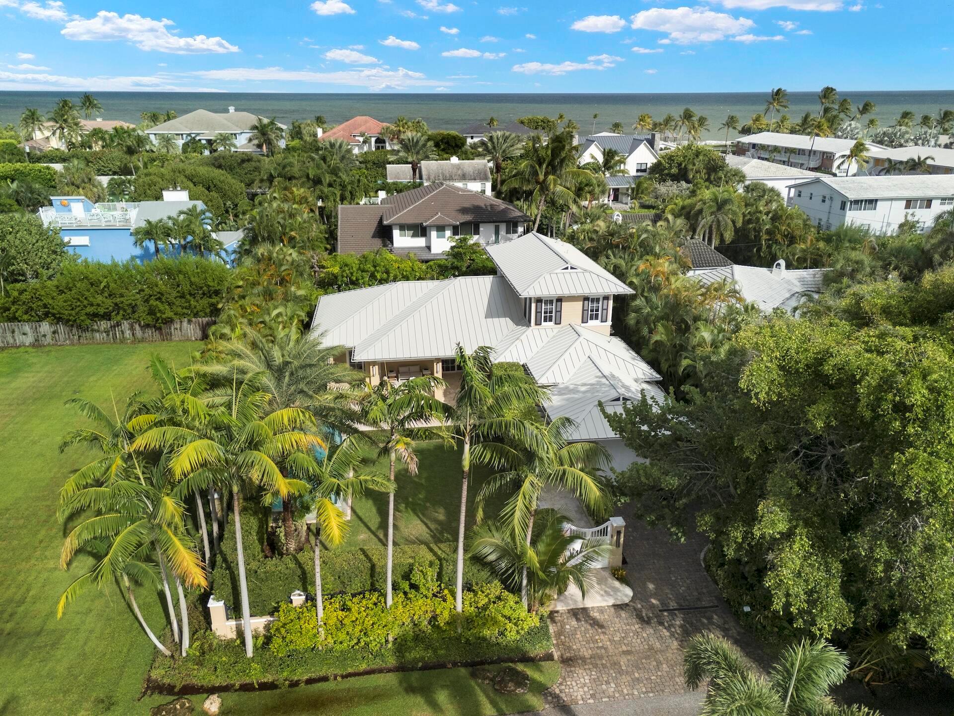 8 Osprey Dr Ocean Ridge, FL 33435