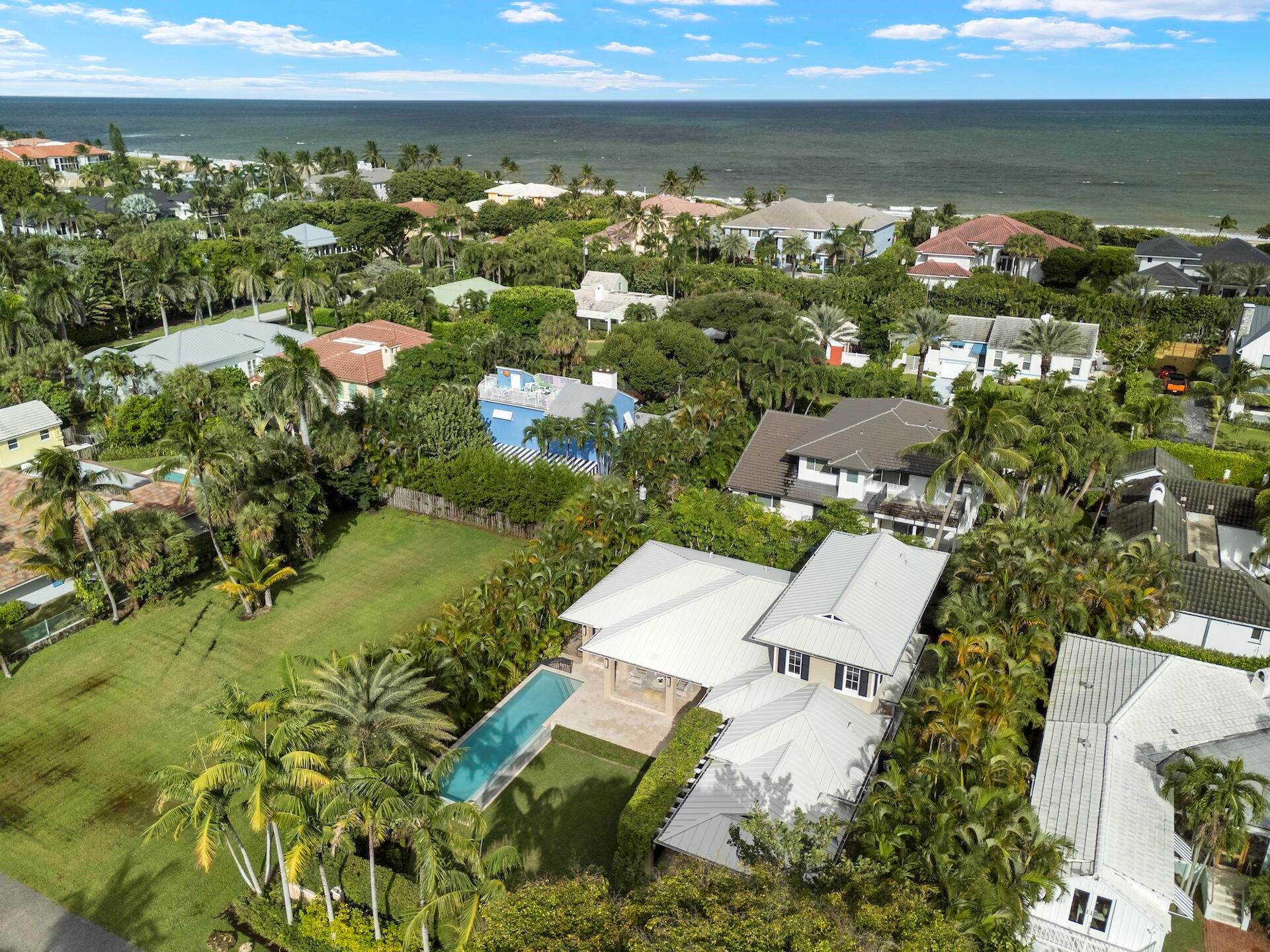 8 Osprey Dr Ocean Ridge, FL 33435