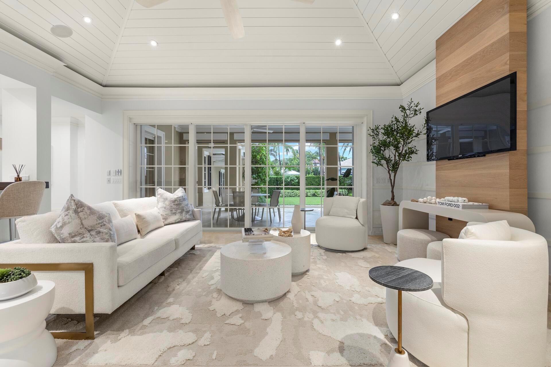 8 Osprey Dr Ocean Ridge, FL 33435